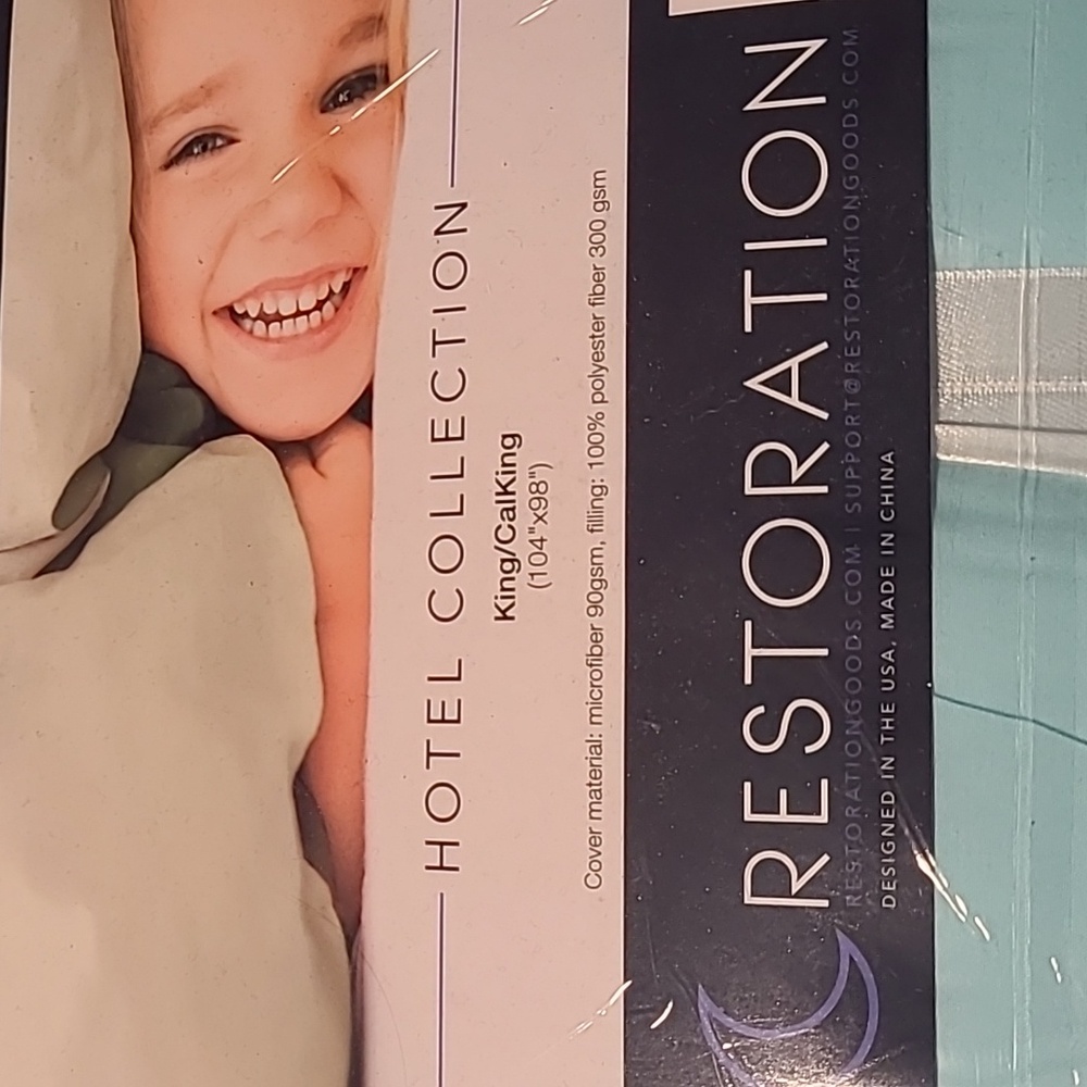 NWT Hotel Collection Reversible King Comforter/ Down Alternative Duvet - Picture 3 of 6
